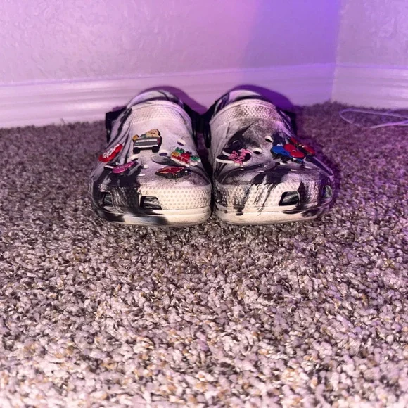 CROCS Black and White Graphic Slippers - Picture 2 of 3